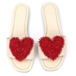 Ruby Heart Bej Cilt El Yapımı Boncuk İşleme Kırmızı Kalp Detaylı Kadın Terlik